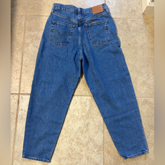 Levi's Mom Jeans, High Loose Taper, Medium Wash, Levi’s Premium Denim - Picture 2 of 13